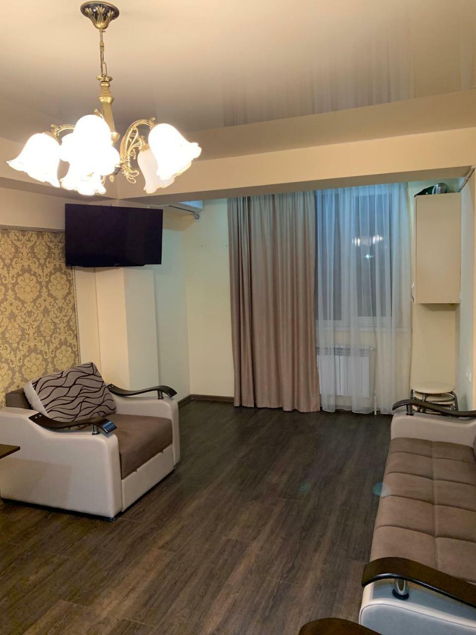 Vardanants Steet 2Nd Back Yerevan Exterior photo